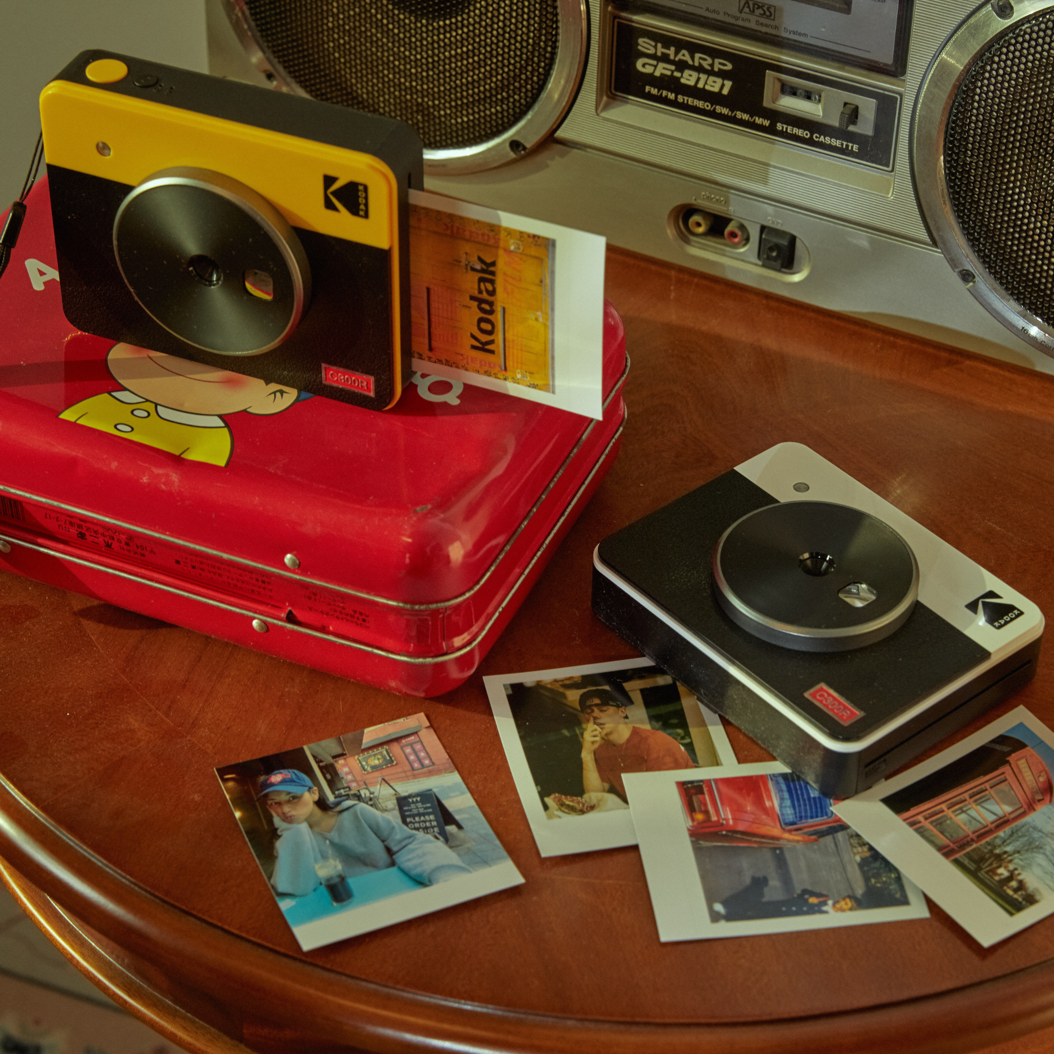 Appareil photo instantané sans fil portable Kodak Mini Shot 3 Retro 3x3 et imprimante photo + lot de 60 feuilles, Real Photo HD, technologie 4PASS et finition laminée