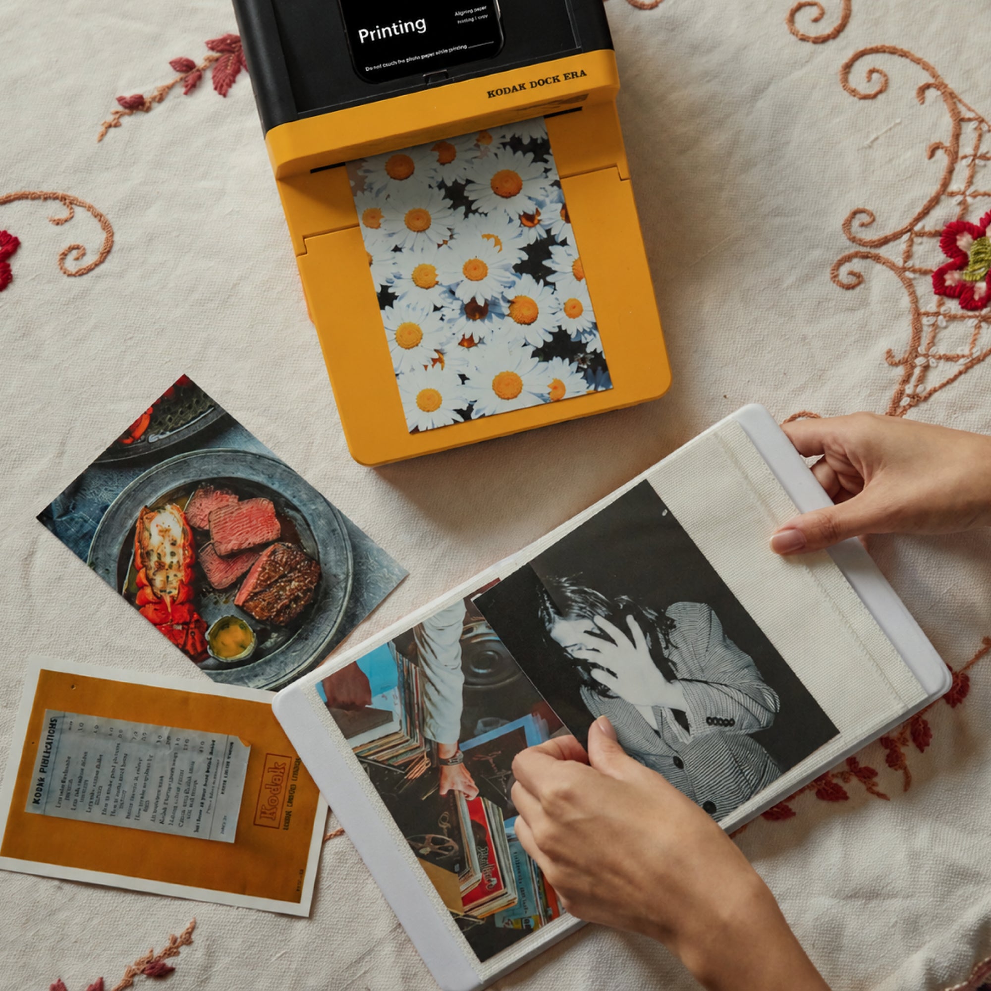KODAK Dock Era 4x6 Inch D600 Photo Printer 50 Sheet Gift Bundle